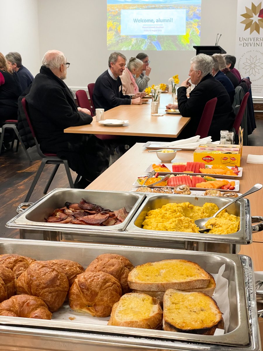 Alumni Network breakfast - VOX